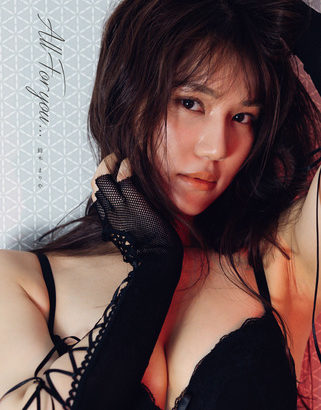 元AKB48鈴木まりや、セクシーすぎる2nd写真集を発売！ランジェリー姿やバニーガールの先行カット画像が過激！