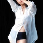 【画像】演歌歌手の藤あや子（６０）写真集を発売！　還暦ビキニ　割れた腹筋ヘルシーボディーを披露！