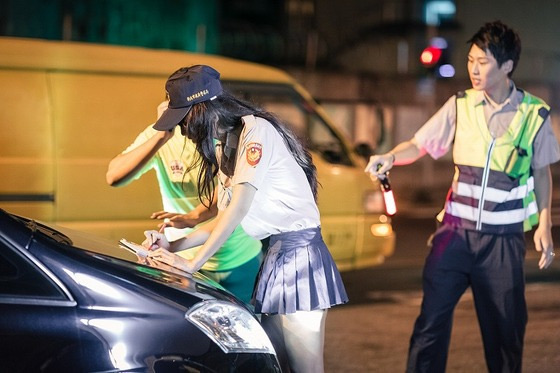 【画像21枚】台湾の婦人警官が想像の1.5倍エチエチだわ！