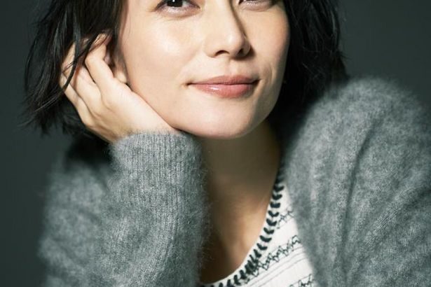 【女優】柴咲コウさん、オフショットに意外なキャラ物の私物に「世代です！」「懐かしい」
