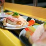 【激怒】回転寿司　「他人注文のすし」食う動画拡散…はま寿司は警察に相談「到底容認できない」！！！！！！！
